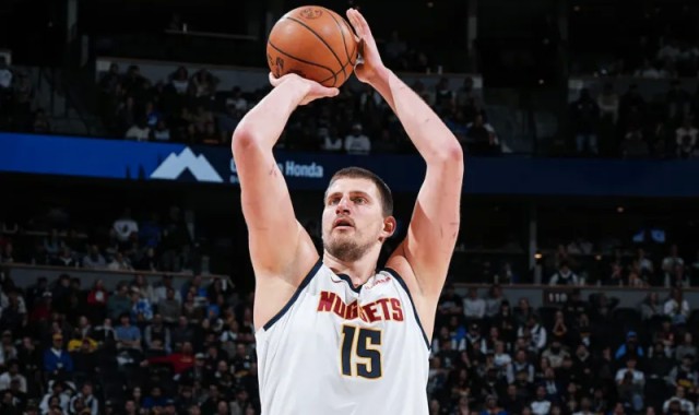 开云体育官网-官方：约基奇已出战65场，现具备角逐赛季末各项奖项的资格