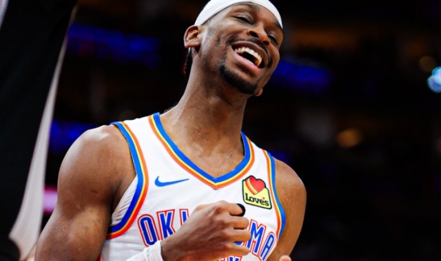 雷霆逆转森林狼豪取8连胜联盟第一 亚历山大20+10连续128场20+